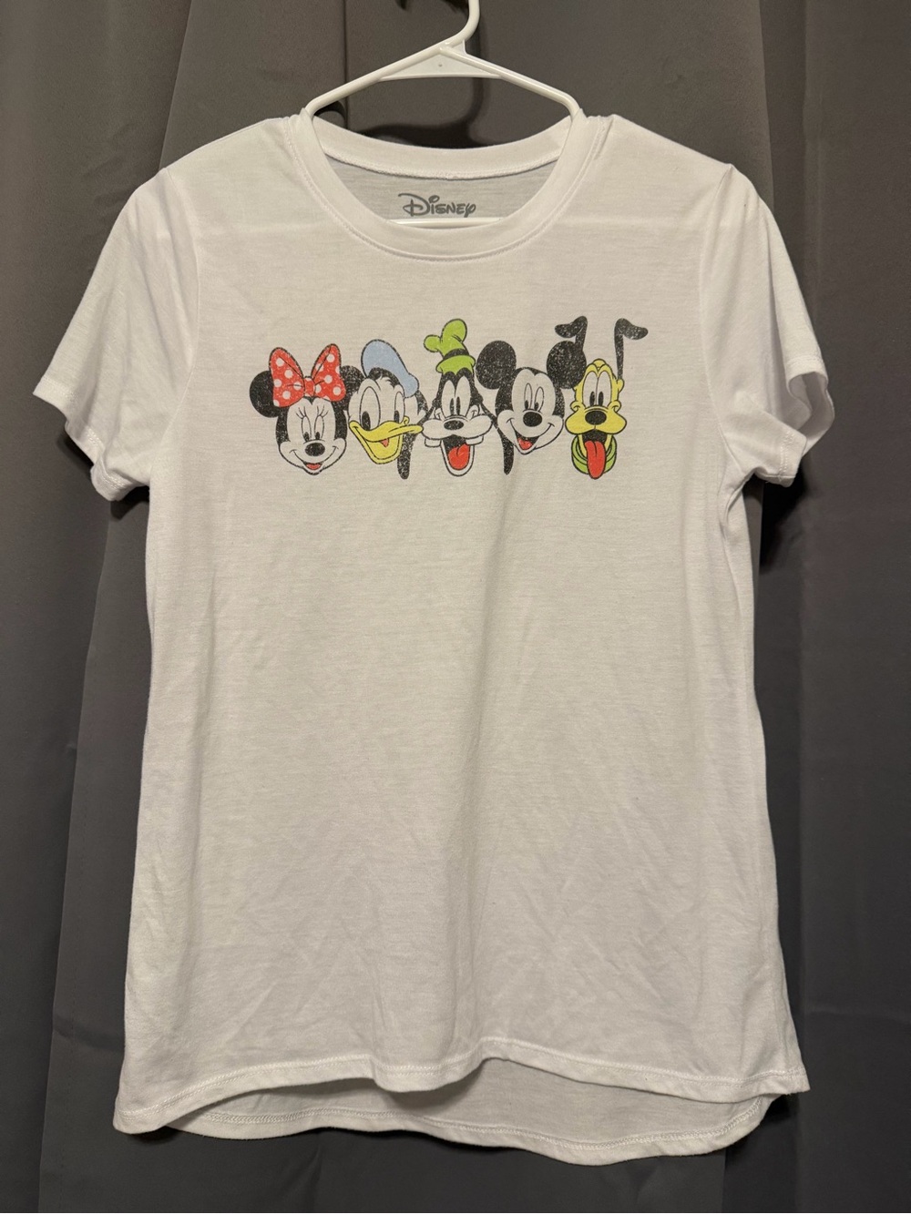 Disney Women’s Mickey and Friends Graphic Tee Size Medium